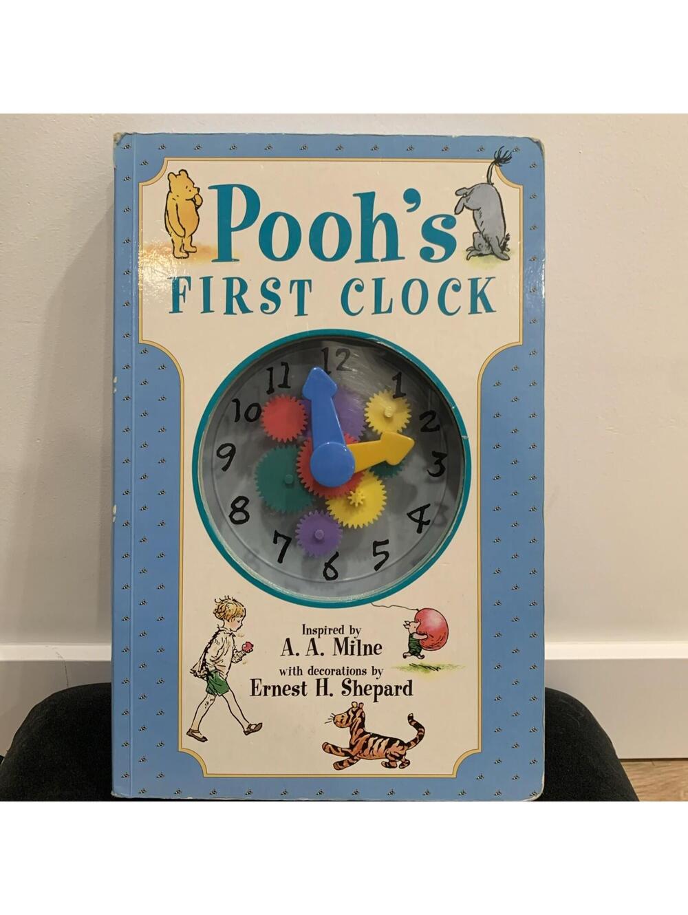 Winnie the Pooh Pooh’s First Clock 1998 Hardcover Children’s Book